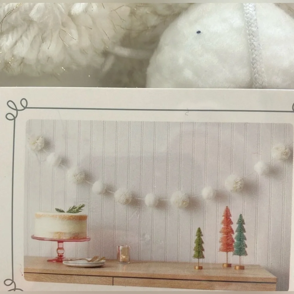 COPY - Wondershop Pom Pom Garland